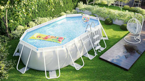 luxusní bazén s pevnou konstrukcí