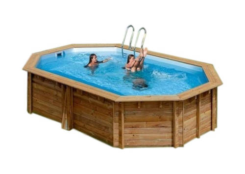 Oválný nadzemní bazén s dřevěnou konstrukcí